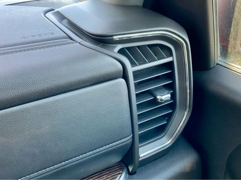 Used 2025 GMC Sierra 1500 Elevation image 47