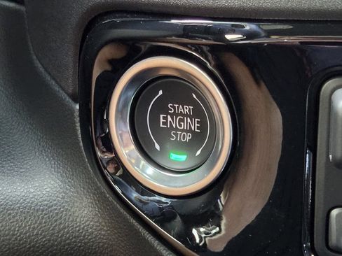 Used 2024 GMC Sierra 1500 SLT AWD/4WD image 29