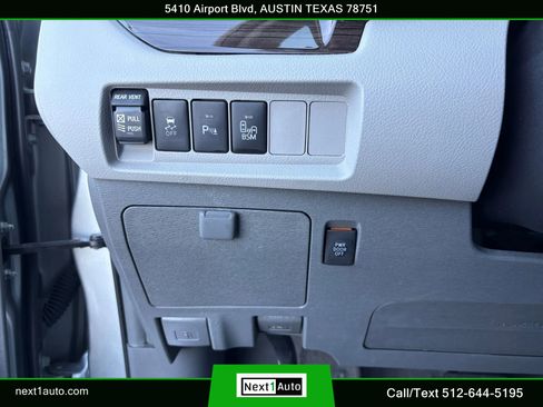 Used 2016 Toyota Sienna XLE image 25