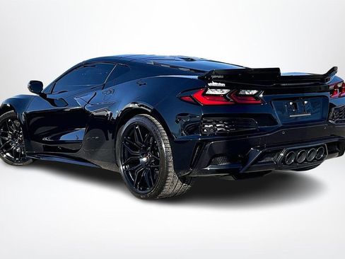 Used 2025 Chevrolet Corvette Z06 w/ Battery Protection Package image 5