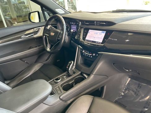 Used 2021 Cadillac XT6 Sport image 24