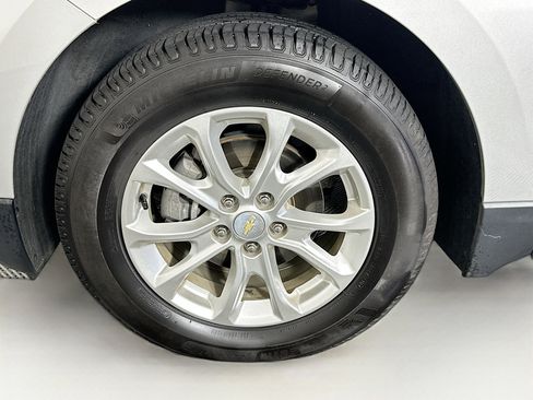 Used 2021 Chevrolet Equinox LT FWD image 11