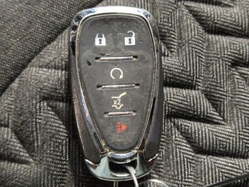 Used 2023 Chevrolet Equinox LT w/ Driver Convenience Package image 32