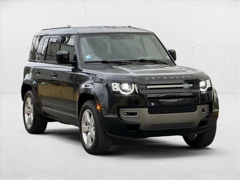 New 2024 Land Rover Defender 110 X-Dynamic SE image 7