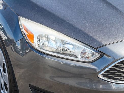 Used 2018 Ford Focus S image 4