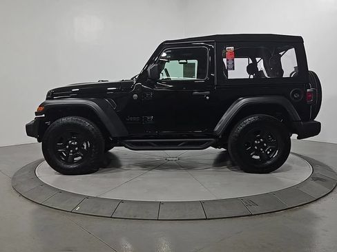 Used 2024 Jeep Wrangler Sport AWD/4WD image 2