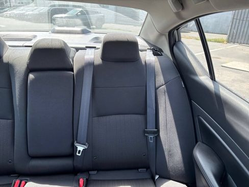 Used 2025 Nissan Altima 2.5 SV FWD image 38