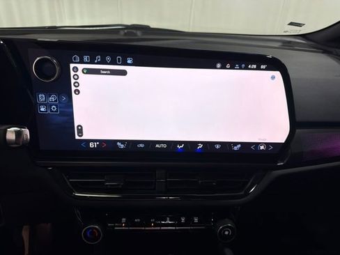 Used 2025 Chevrolet Equinox EV RS FWD image 19