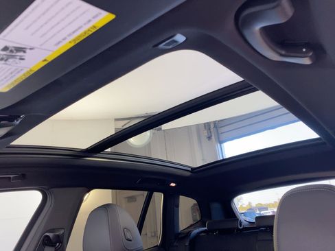 Certified 2024 BMW X3 M40i w/ Premium Package image 12