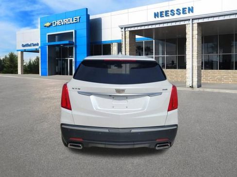 Used 2019 Cadillac XT5 Luxury FWD image 8