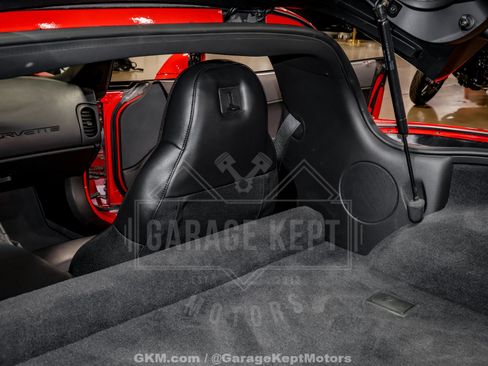 Used 2007 Chevrolet Corvette Z06 w/ Preferred Equipment Group RWD image 89
