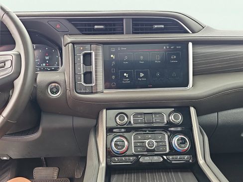 Used 2023 GMC Yukon Denali image 21