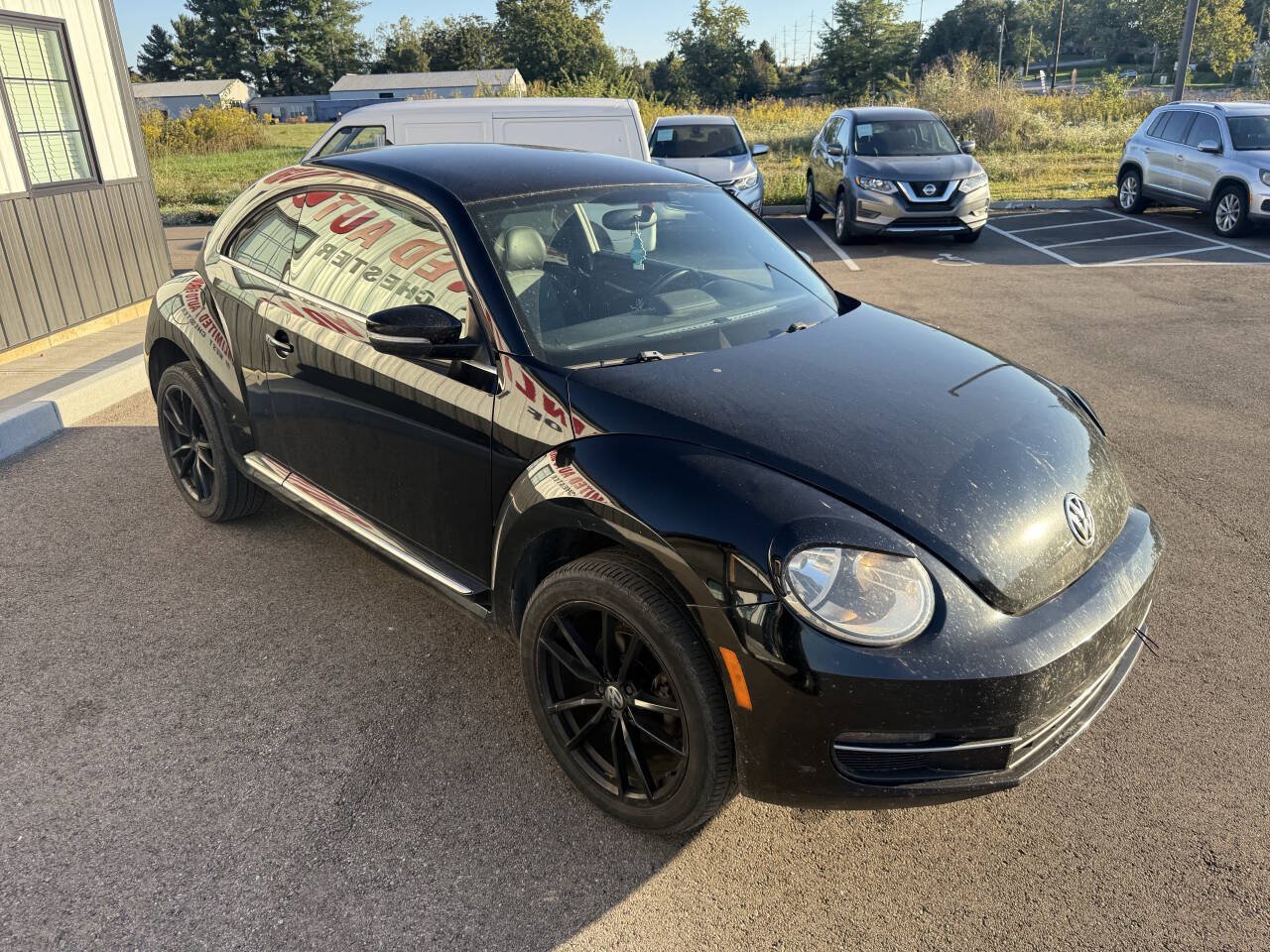 Used 2013 Volkswagen Beetle TDI FWD image 5