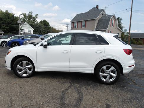 Used 2019 Audi Q3 2.0T Premium image 3