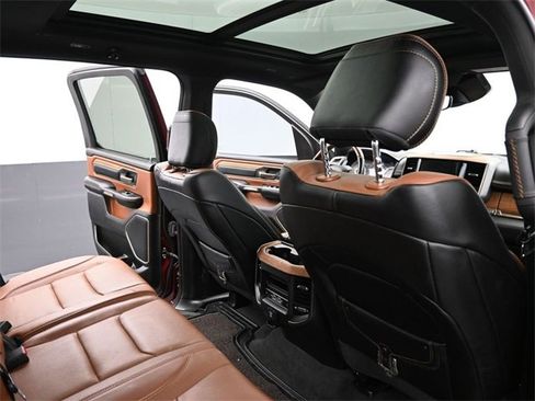 Used 2022 RAM 1500 Limited w/ Bed Utility Group image 20