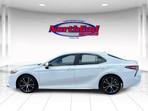 Used 2018 Toyota Camry SE w/ Audio Package FWD image 4