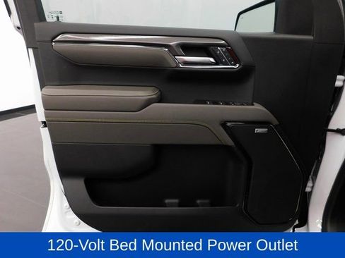 Used 2024 Chevrolet Silverado 1500 ZR2 w/ Technology Package image 24