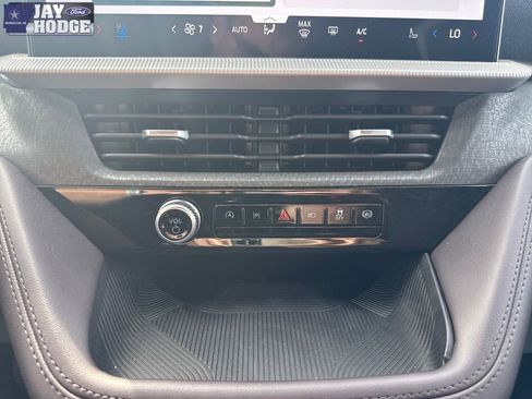 New 2026 Ford Explorer Platinum RWD image 16