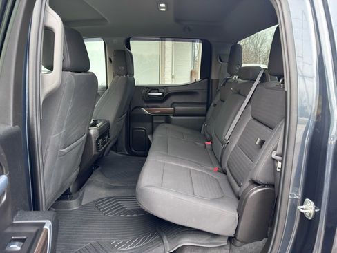 Used 2021 Chevrolet Silverado 1500 LT Trail Boss image 39