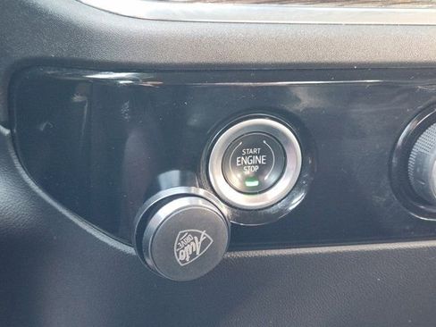 Used 2023 Chevrolet Silverado 1500 LT image 8