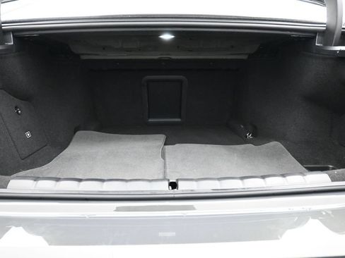 Used 2023 BMW i7 xDrive60 AWD/4WD image 23