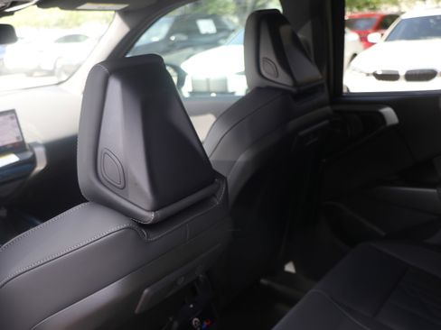 Certified 2025 BMW X3 xDrive30i w/ Premium Package image 34