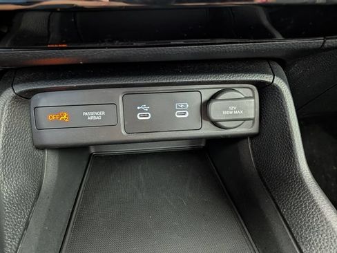 Used 2025 Honda Civic Sport image 8