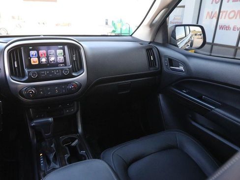 Used 2017 GMC Canyon SLT w/ Trailering Package image 23