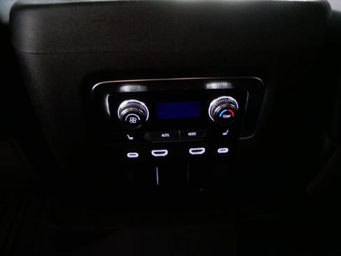 Used 2024 GMC Yukon Denali Ultimate image 21