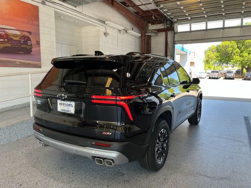 New 2026 Chevrolet Traverse Z71 w/ Enhanced Driving Package image 10
