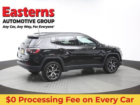 Used 2025 Jeep Compass Limited AWD/4WD image 38