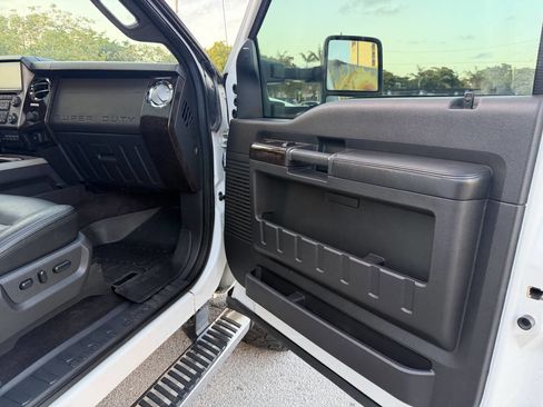 Used 2015 Ford F350 Platinum w/ Platinum Package image 25