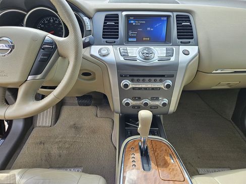 Used 2014 Nissan Murano LE w/ Platinum Edition Package image 11