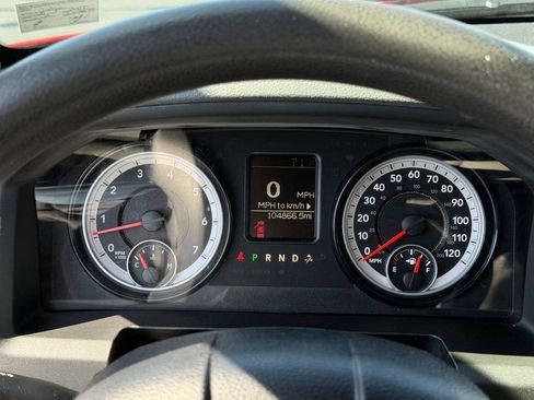 Used 2014 RAM 1500 Express image 25