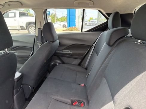 Used 2024 Nissan Kicks S FWD image 8