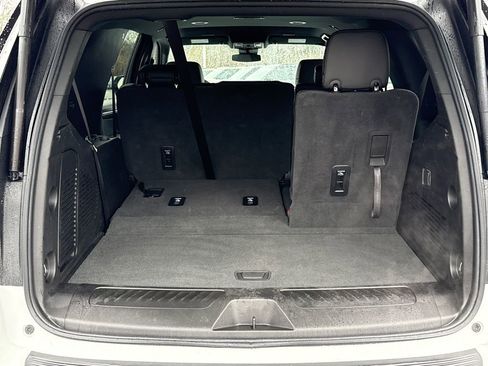 Certified 2025 Chevrolet Tahoe LT image 18