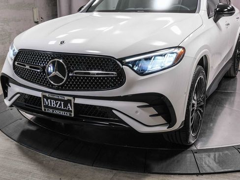Certified 2026 Mercedes-Benz GLC 300 image 11