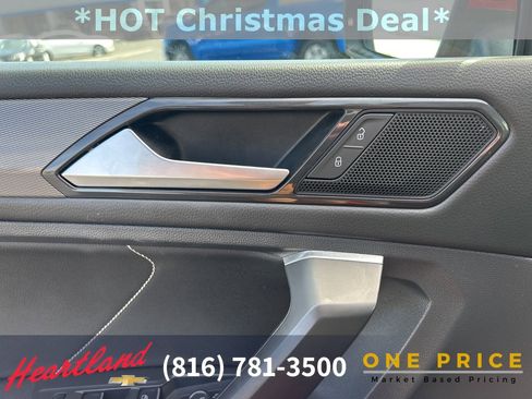 Used 2023 Volkswagen Tiguan SE image 18