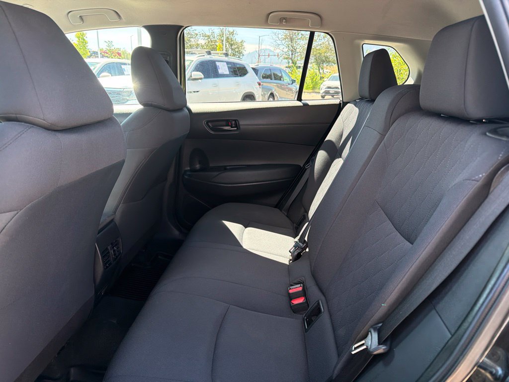 Used 2024 Toyota Corolla Cross LE AWD/4WD image 18