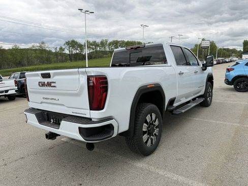 New 2026 GMC Sierra 2500 Denali w/ Denali Reserve Package AWD/4WD image 5