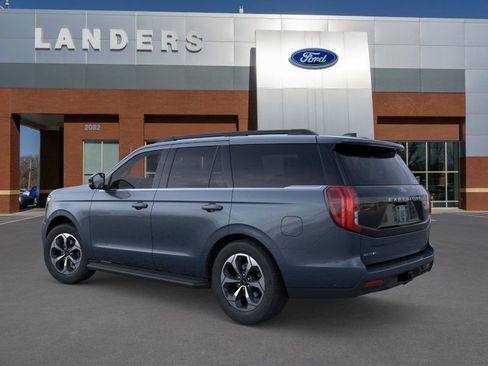 New 2026 Ford Expedition Active image 4