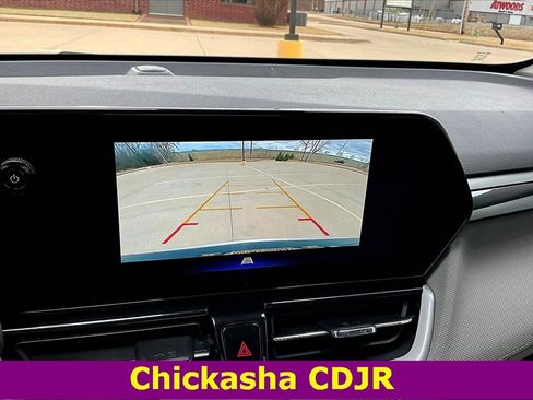 Used 2025 Chevrolet TrailBlazer LT image 14