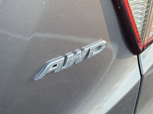 Used 2021 Honda HR-V LX image 9