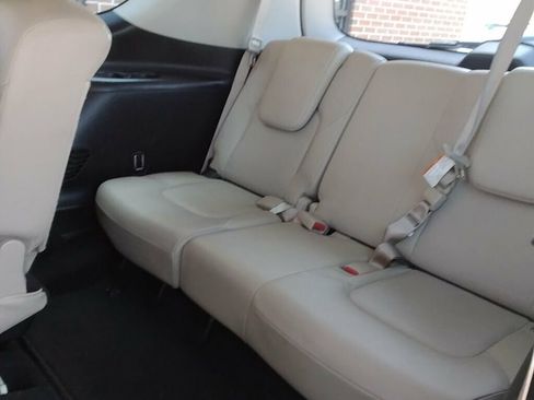 Used 2018 Nissan Armada SL image 10