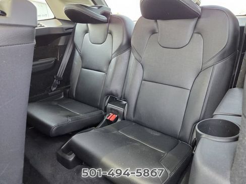 Used 2017 Volvo XC90 T6 Momentum w/ Vision Package AWD/4WD image 14