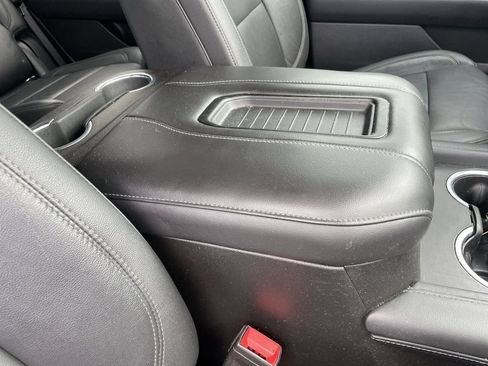 Used 2021 Chevrolet Tahoe Z71 AWD/4WD image 31