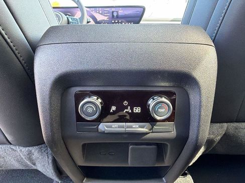 New 2026 Buick Enclave Sport Touring w/ Super Cruise Package AWD/4WD image 33