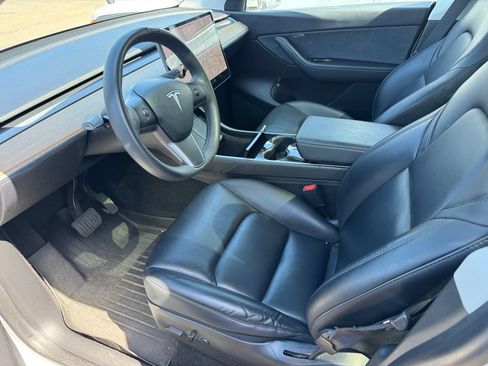 Used 2020 Tesla Model Y Long Range AWD/4WD image 8