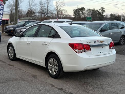 Used 2012 Chevrolet Cruze LS w/ Connectivity Package image 4