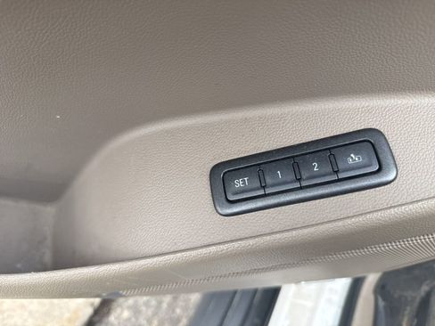 Used 2016 Chevrolet Suburban LT AWD/4WD image 25